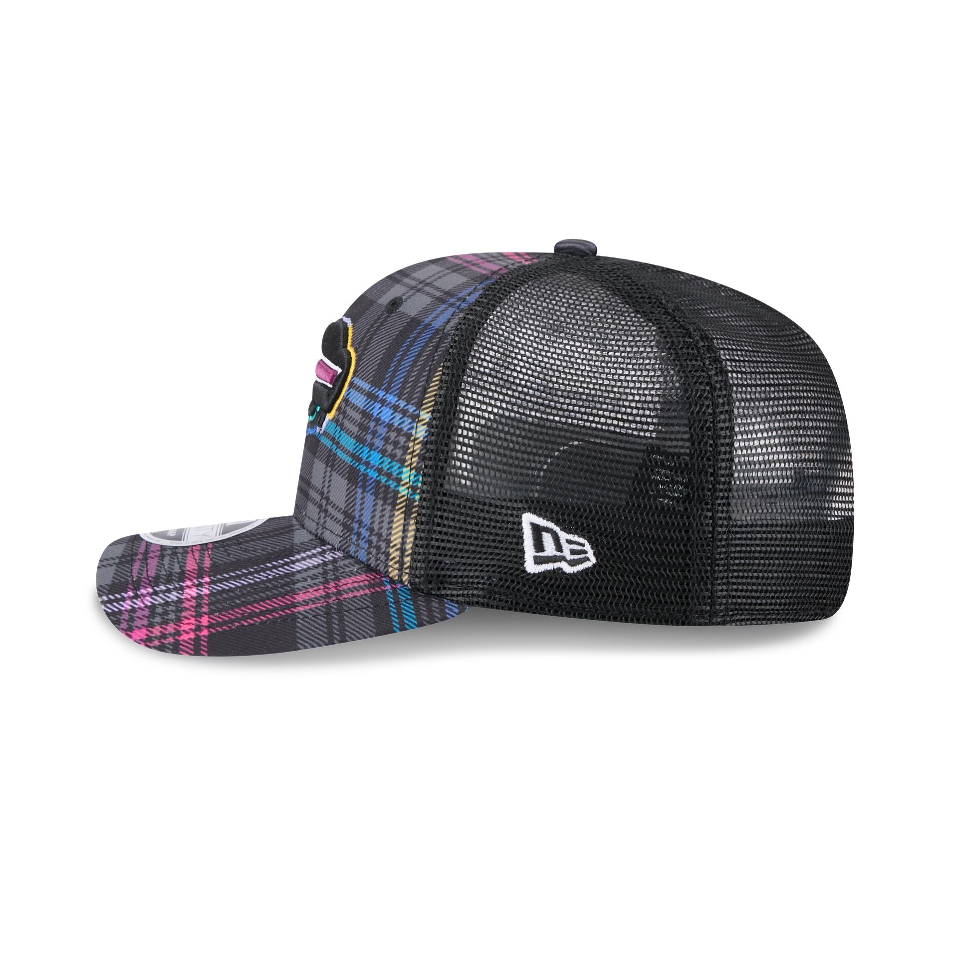 Buffalo Bills 2024 Crucial Catch 9SEVENTY Trucker Hat
