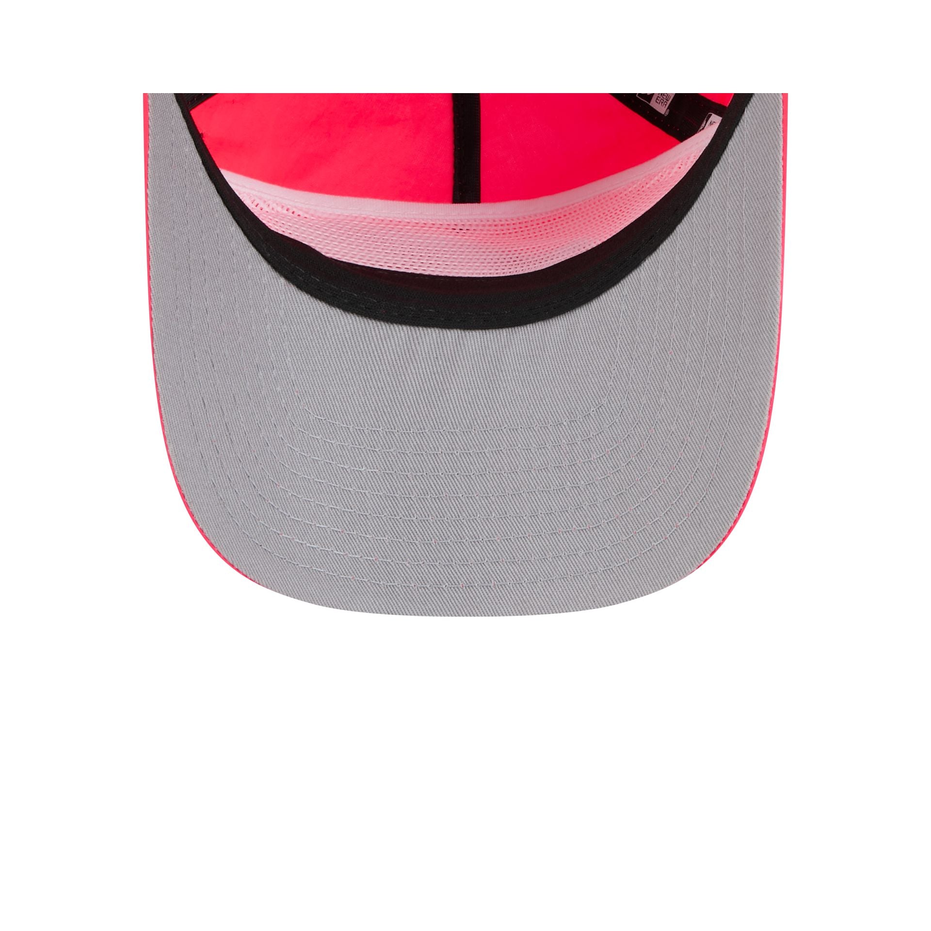 Buffalo Bills Everyday Nylon Pink Golfer Hat