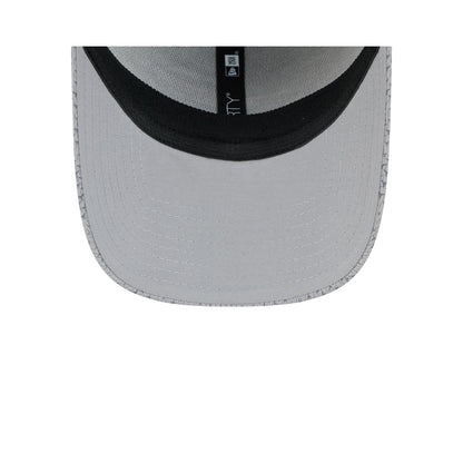 Buffalo Bills 2024 Sideline Gray 39THIRTY Stretch Fit Hat